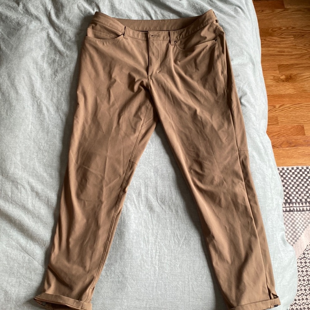Lululemon Artifact (Tan, Khaki) ABC Pants Slim Warpstreme 32” Length, 33 Waist